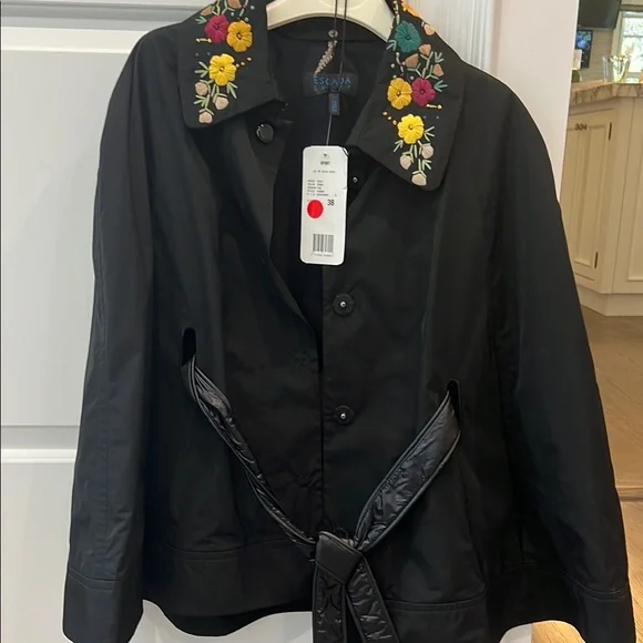 Escada Black Cape with Floral Embroidery - Picture 4 of 5